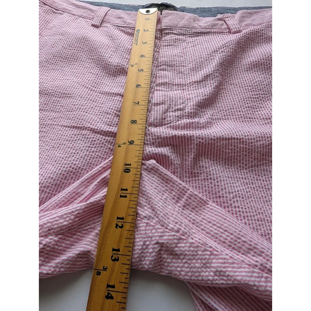 Banana Republic Aiden Club Short Mens 36 Pink Seersucker Striped Cotton Stretch
